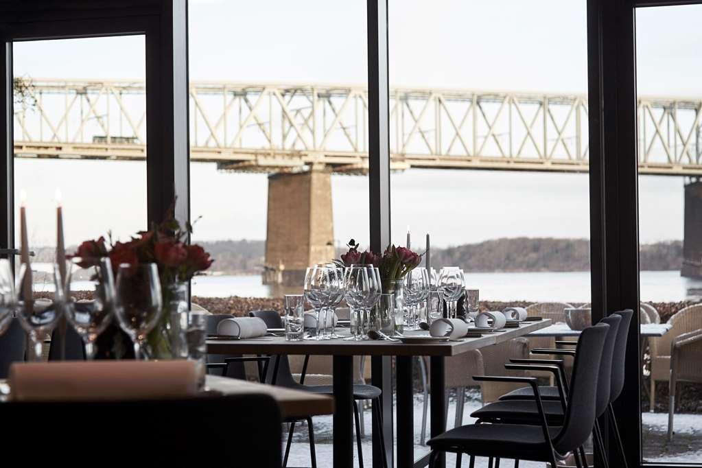 Comwell Kongebrogaarden Hotel Middelfart község Étterem fotó